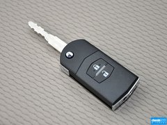 2013款 2.0L 自动 舒适型 7座