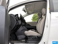 2013款 2.0L 自动 舒适型 7座