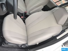2013款 2.0L 自动 舒适型 7座