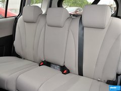 2013款 2.0L 自动 舒适型 7座