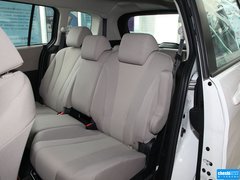 2013款 2.0L 自动 舒适型 7座
