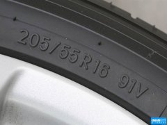 2013款 2.0L 自动 舒适型 7座