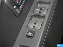 2013款 2.0L 自动 舒适型 7座