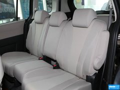 2013款 2.0L 自动 舒适型 7座