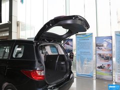 2013款 2.0L 自动 舒适型 7座