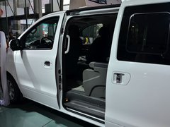 2014款 2.0T 手动 尊贵版 7座
