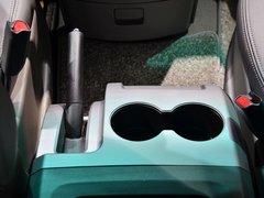 2014款 2.0T 手动 尊贵版 7座