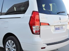 2014款 2.0T 手动 尊贵版 7座