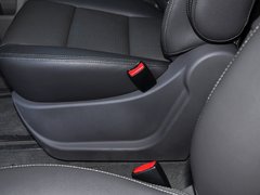 2014款 2.0T 手动 尊贵版 7座