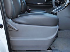 2014款 2.0T 手动 尊贵版 7座