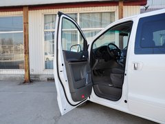 2014款 2.0T 手动 尊贵版 7座