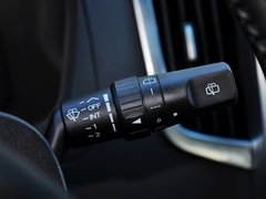 2014款 2.0T 手动 尊贵版 7座