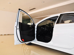2013款 2.4L 自动 豪华版 国V