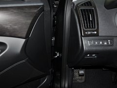 2013款 2.0L 自动 至尊版