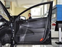 2013款 2.0L 自动 至尊版