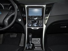 2013款 2.0L 自动 至尊版