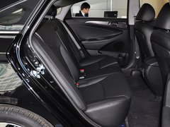 2013款 2.0L 自动 至尊版