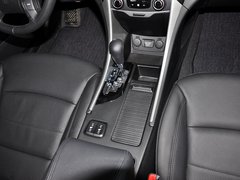 2013款 2.0L 自动 至尊版