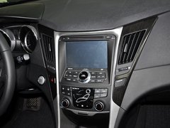 2013款 2.0L 自动 至尊版