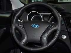2013款 2.0L 自动 至尊版