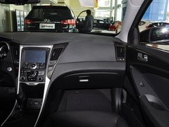 2013款 2.0L 自动 至尊版