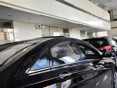 2013款 2.0L 自动 至尊版