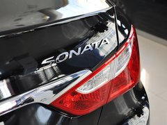 2013款 2.0L 自动 至尊版