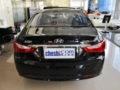 2013款 2.0L 自动 至尊版