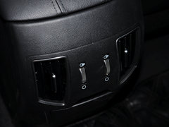 2013款 2.0L 自动 尊贵版