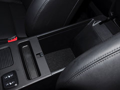 2013款 2.0L 自动 尊贵版