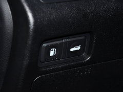 2013款 2.0L 自动 尊贵版