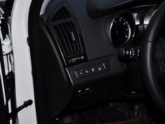 2013款 2.0L 自动 尊贵版