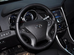2013款 2.0L 自动 尊贵版