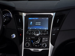2013款 2.0L 自动 尊贵版
