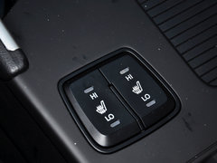 2013款 2.0L 自动 尊贵版