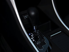 2013款 2.0L 自动 尊贵版