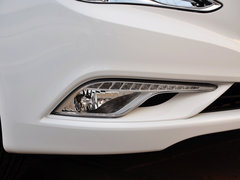 2013款 2.0L 自动 尊贵版