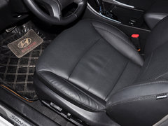 2013款 2.0L 自动 尊贵版