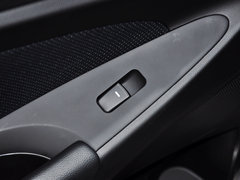 2013款 2.0L 自动 尊贵版