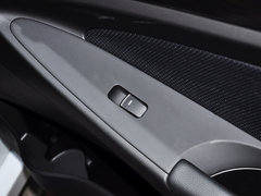 2013款 2.0L 自动 尊贵版