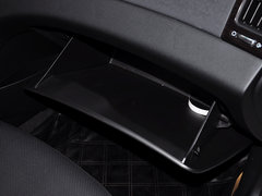 2013款 2.0L 自动 尊贵版