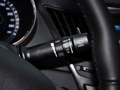 2013款 2.0L 自动 尊贵版