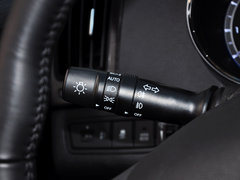 2013款 2.0L 自动 尊贵版