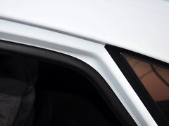 2013款 2.0L 自动 尊贵版