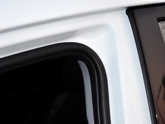 2013款 2.0L 自动 尊贵版