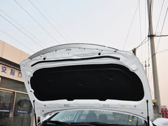 2013款 2.0L 自动 尊贵版