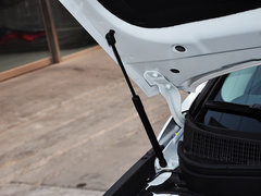 2013款 2.0L 自动 尊贵版
