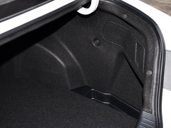 2013款 2.0L 自动 尊贵版