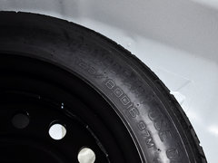 2013款 2.0L 自动 尊贵版