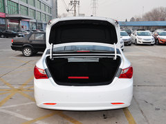 2013款 2.0L 自动 尊贵版